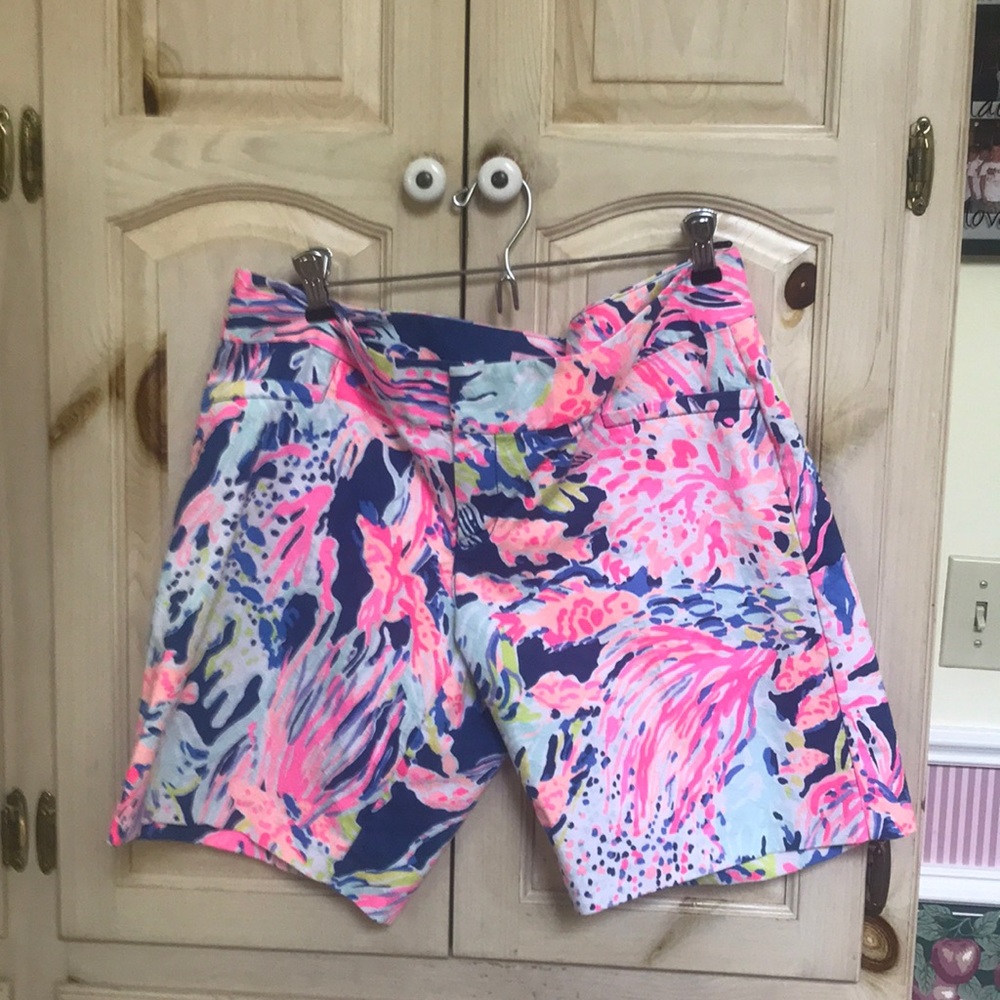 Lilly shorts EUC